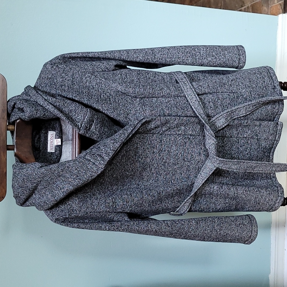 Merona jacket XXL with hood, pockets and belt